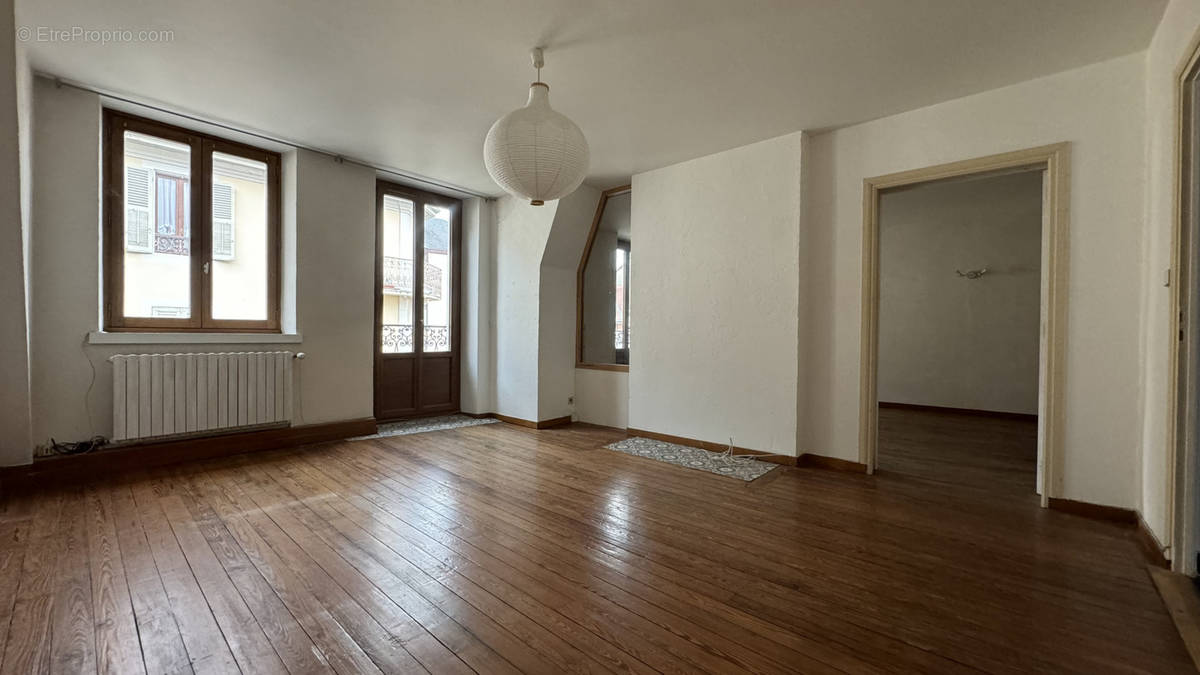 Appartement à AIX-LES-BAINS