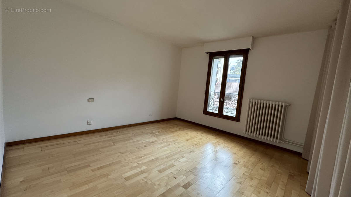 Appartement à AIX-LES-BAINS