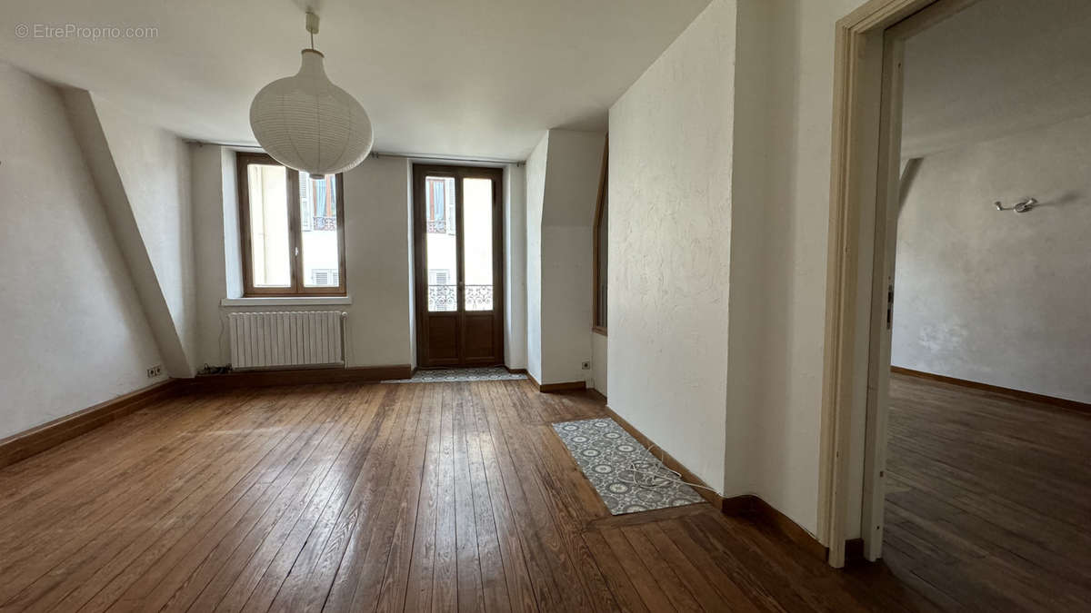 Appartement à AIX-LES-BAINS