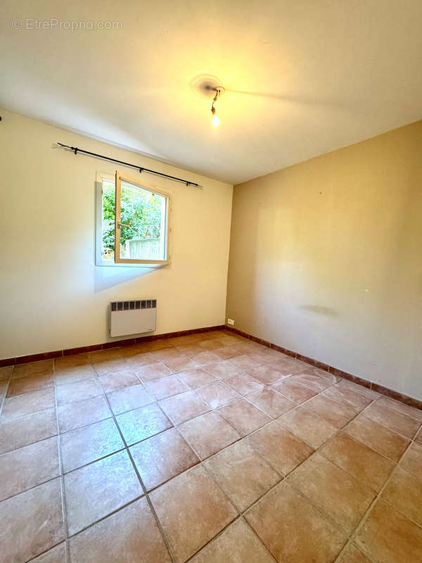 Appartement à MARSEILLE-11E