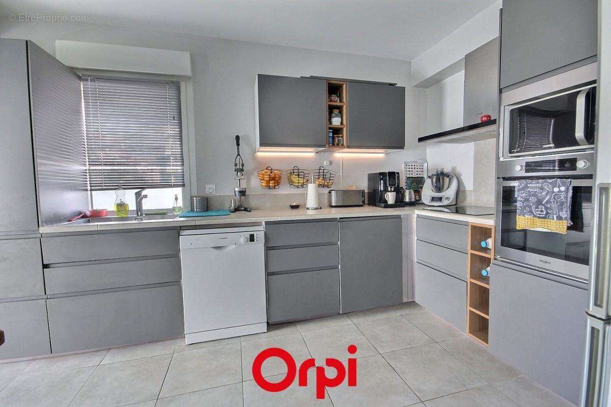 Appartement à MARSEILLE-12E