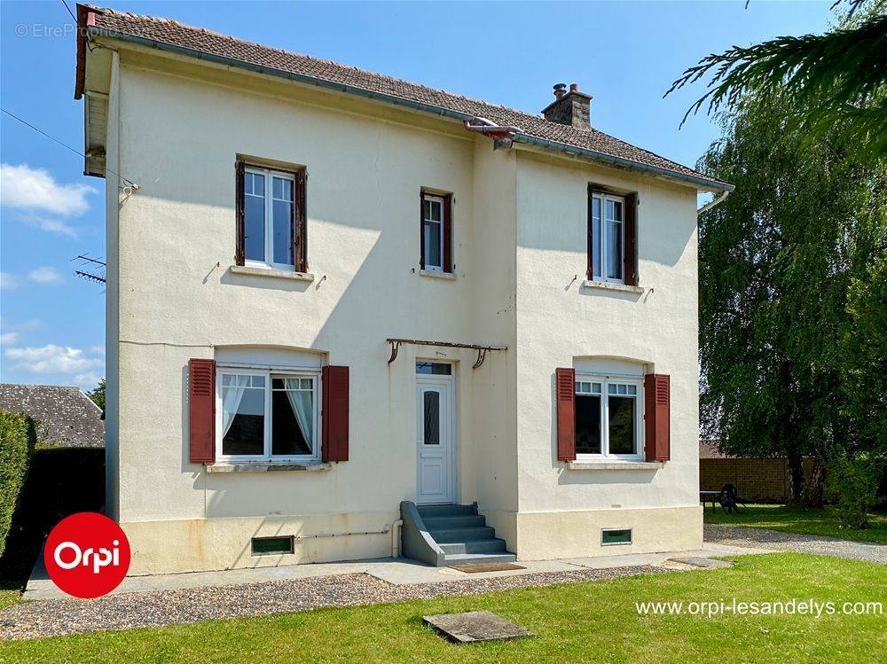 Maison à FLEURY-SUR-ANDELLE