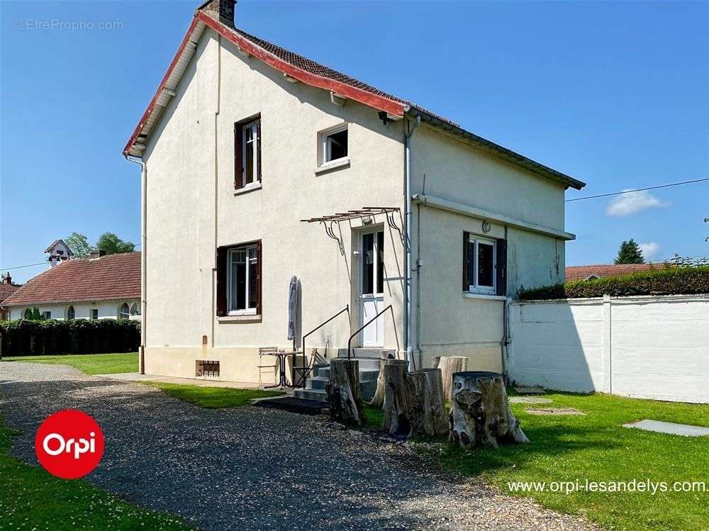 Maison à FLEURY-SUR-ANDELLE