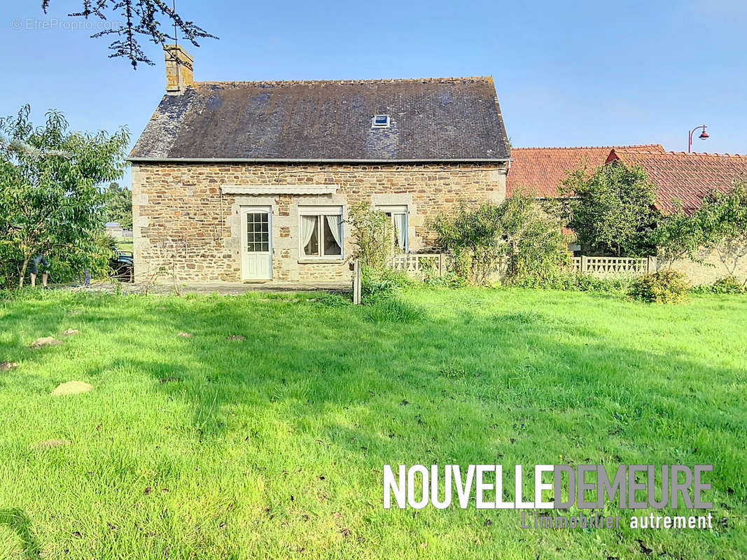 Maison à BAZOUGES-LA-PEROUSE