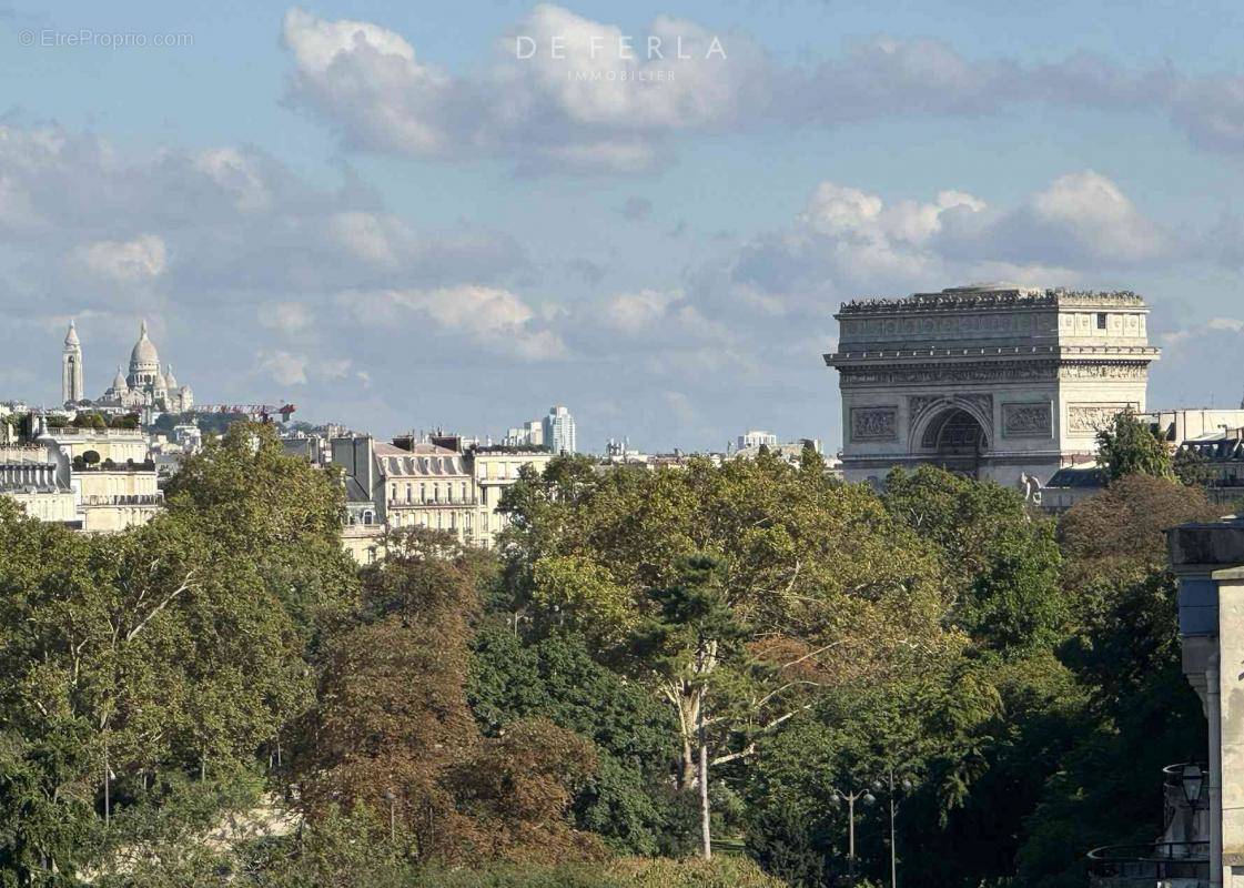 Appartement à PARIS-16E