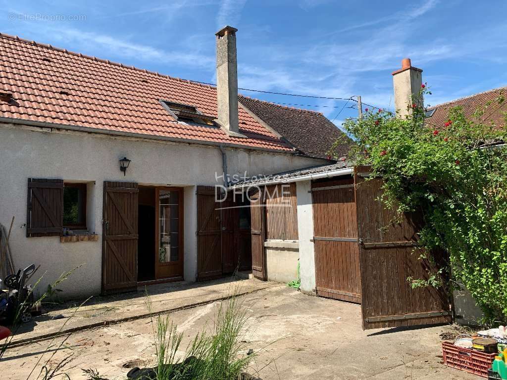 Maison à JOUY-SUR-MORIN