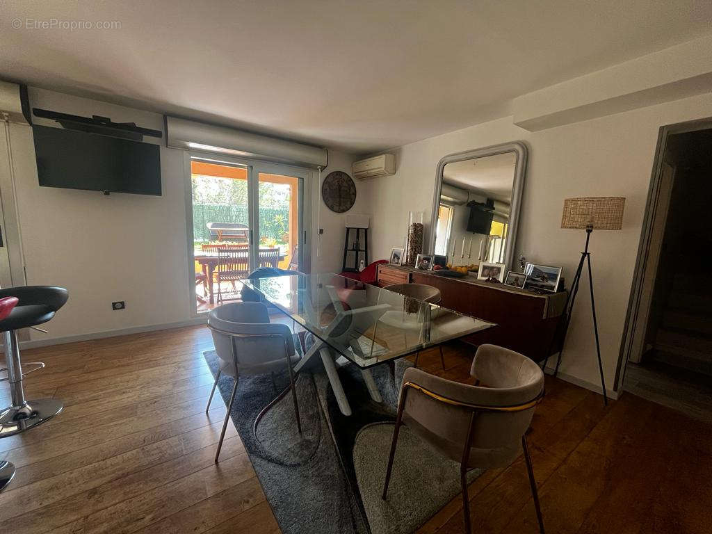 Appartement à ROQUEBRUNE-CAP-MARTIN