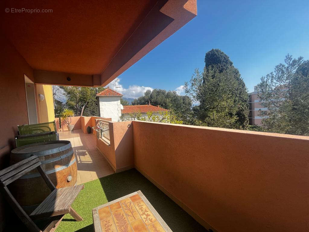 Appartement à ROQUEBRUNE-CAP-MARTIN