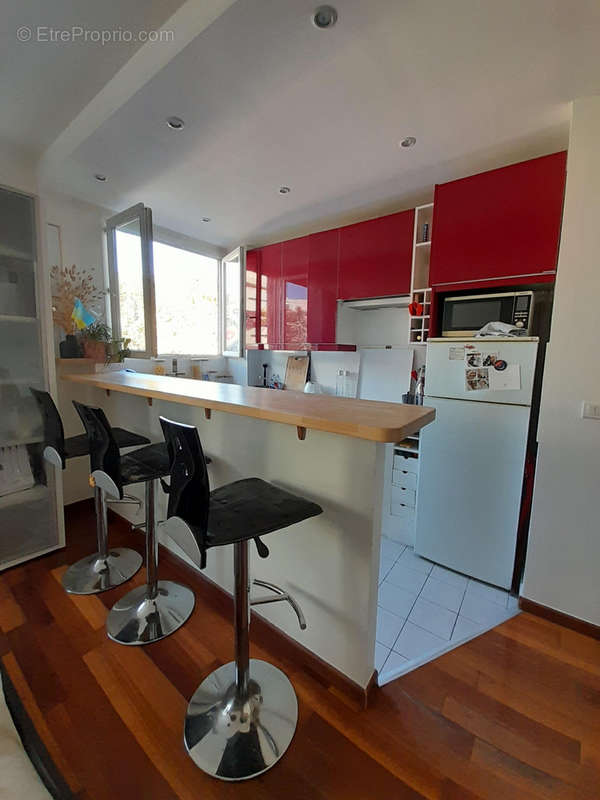 Appartement à PARIS-10E