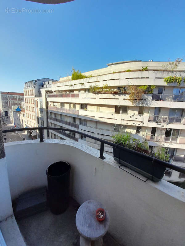 Appartement à PARIS-10E