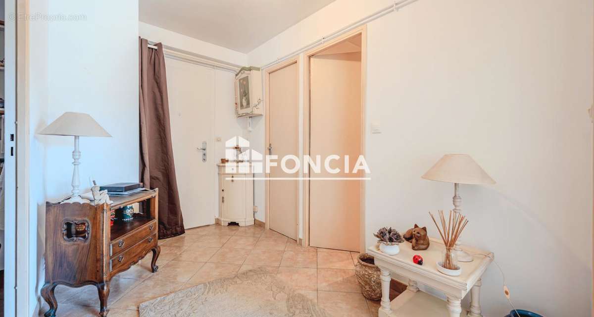 Appartement à HYERES