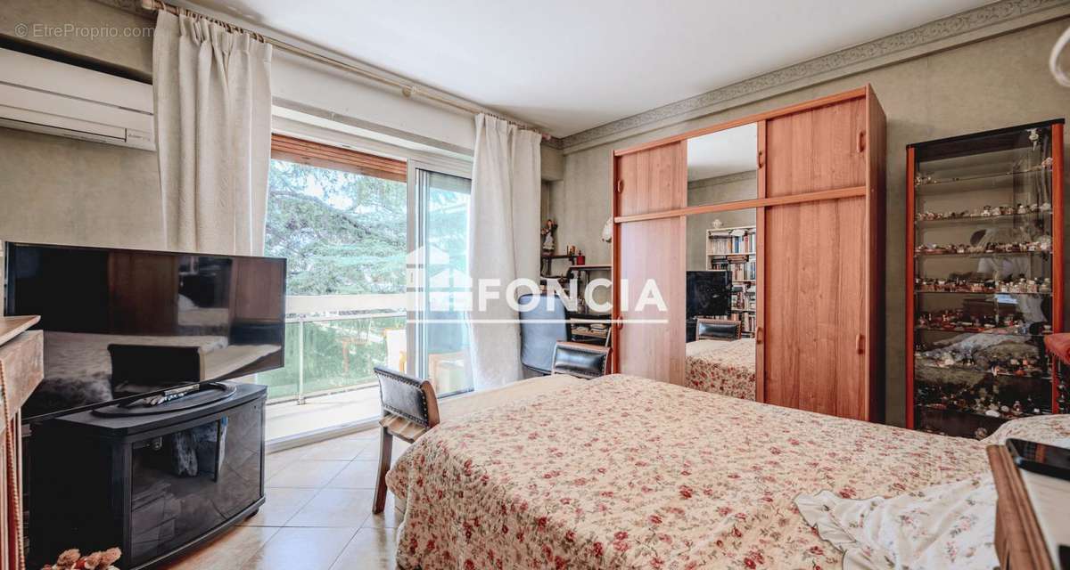 Appartement à HYERES