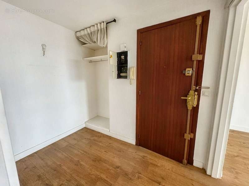 Appartement à PARIS-19E