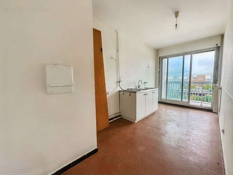 Appartement à PARIS-19E