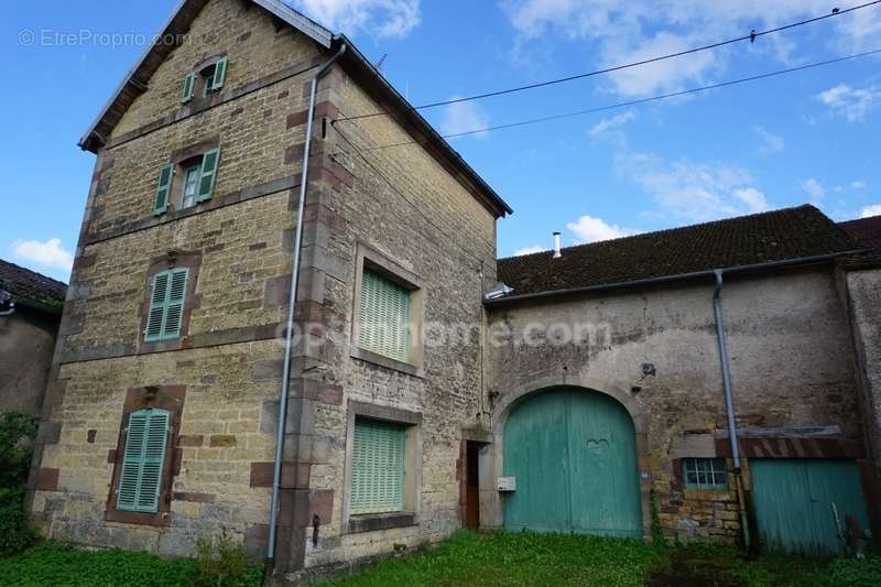 Maison à LUXEUIL-LES-BAINS