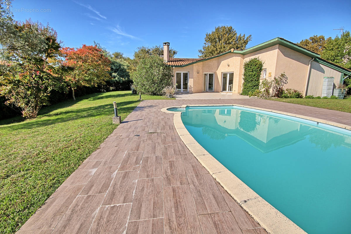 Maison à ARTIGUES-PRES-BORDEAUX