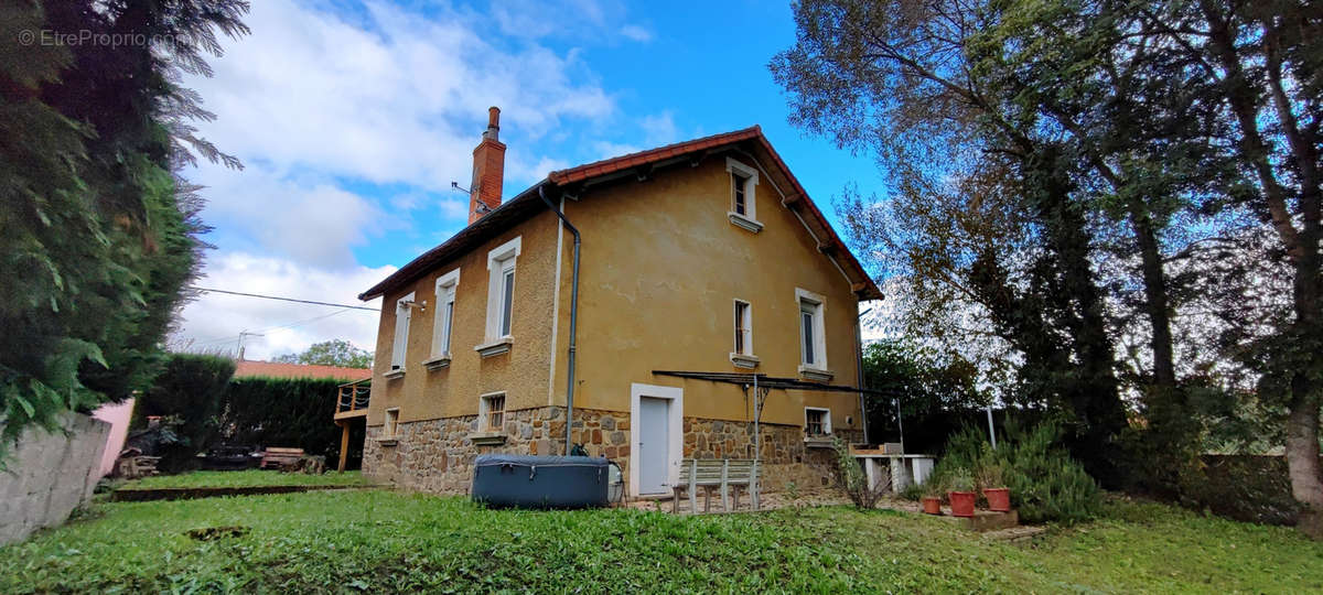 Maison à BRASSAC-LES-MINES