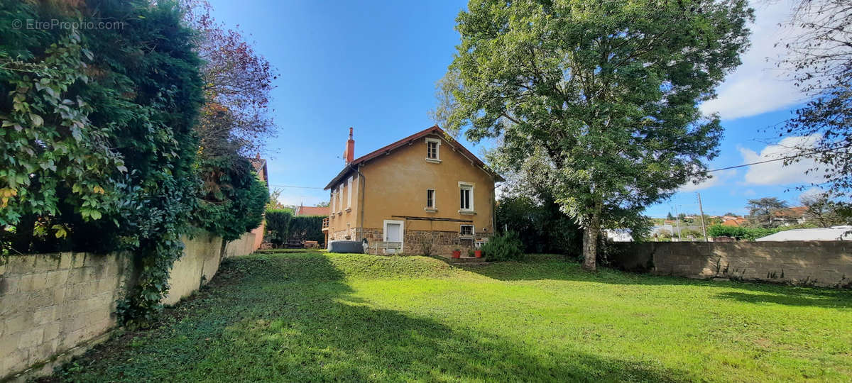 Maison à BRASSAC-LES-MINES