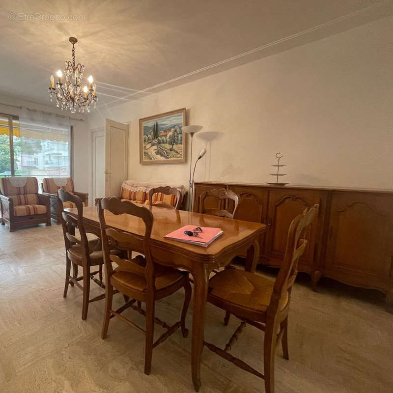 Appartement à ROQUEBRUNE-CAP-MARTIN