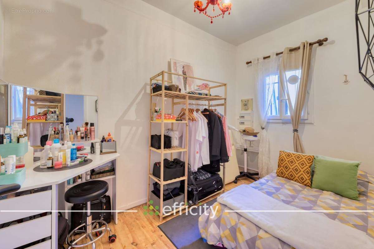 Appartement à AUBERVILLIERS