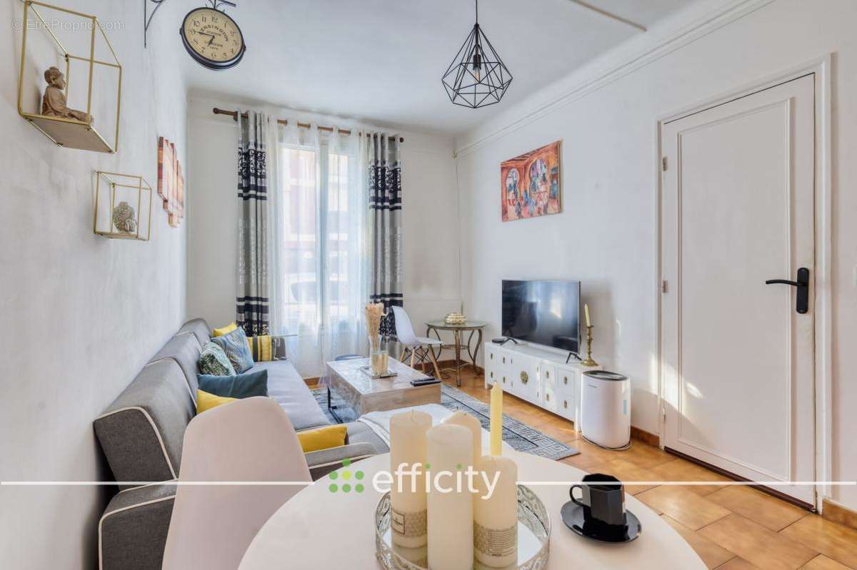 Appartement à AUBERVILLIERS