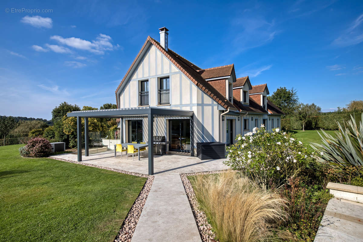 Maison à GONNEVILLE-SUR-MER