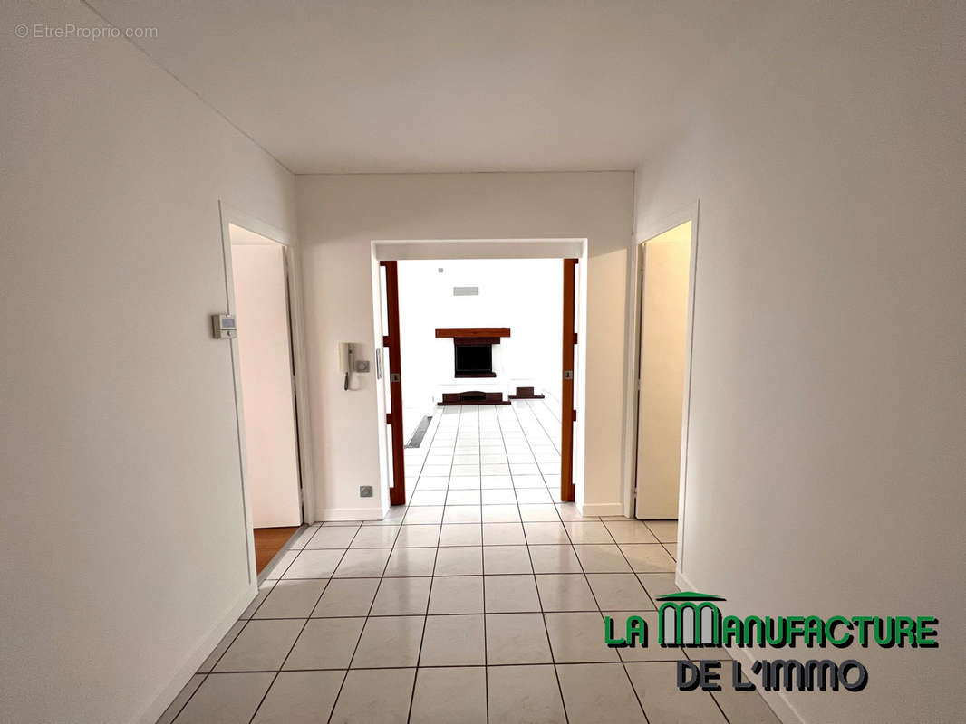 Appartement à SAINT-ETIENNE