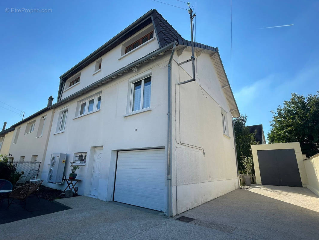 Maison à TREMBLAY-EN-FRANCE