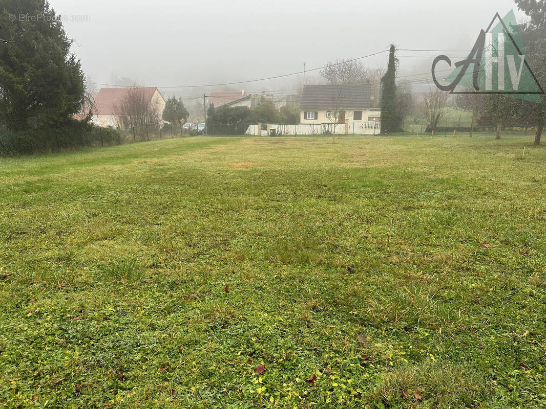 Terrain à LONGUEVILLE