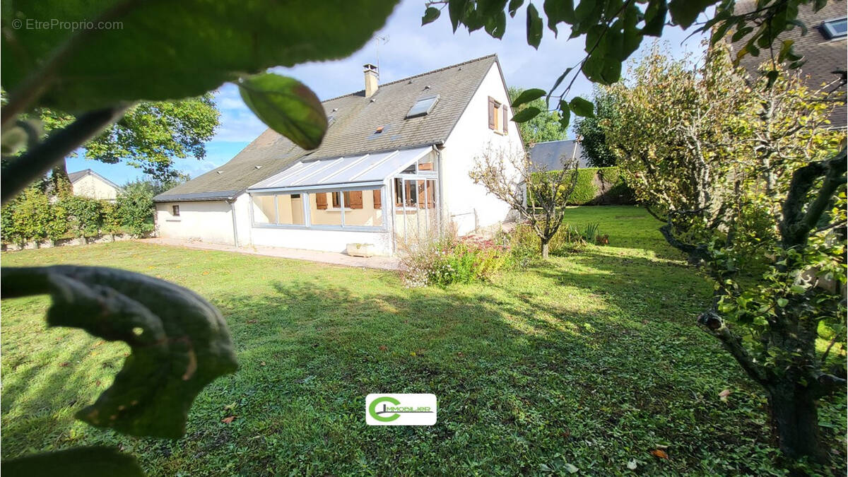 Maison à CHERRE