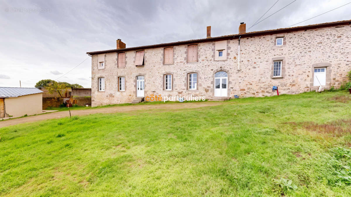 Maison à BRESSUIRE