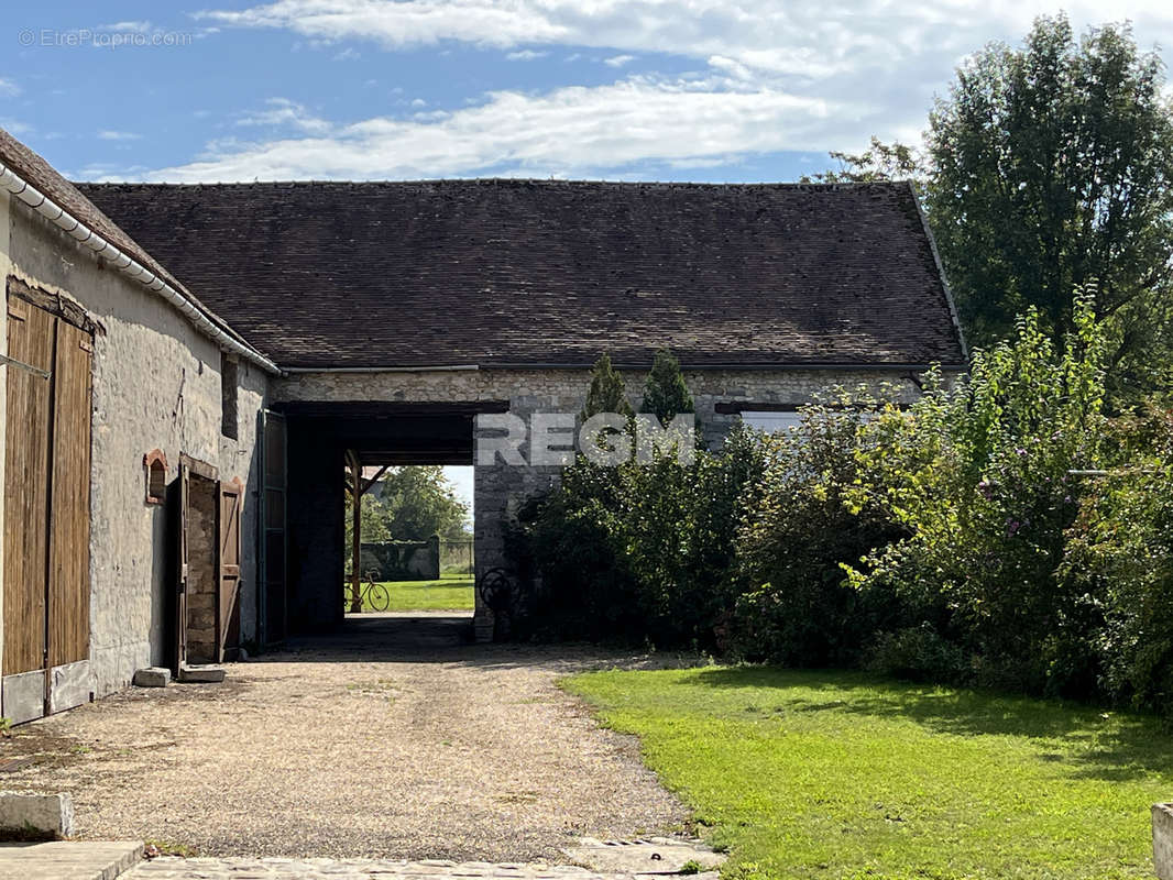 Maison à GUERCHEVILLE