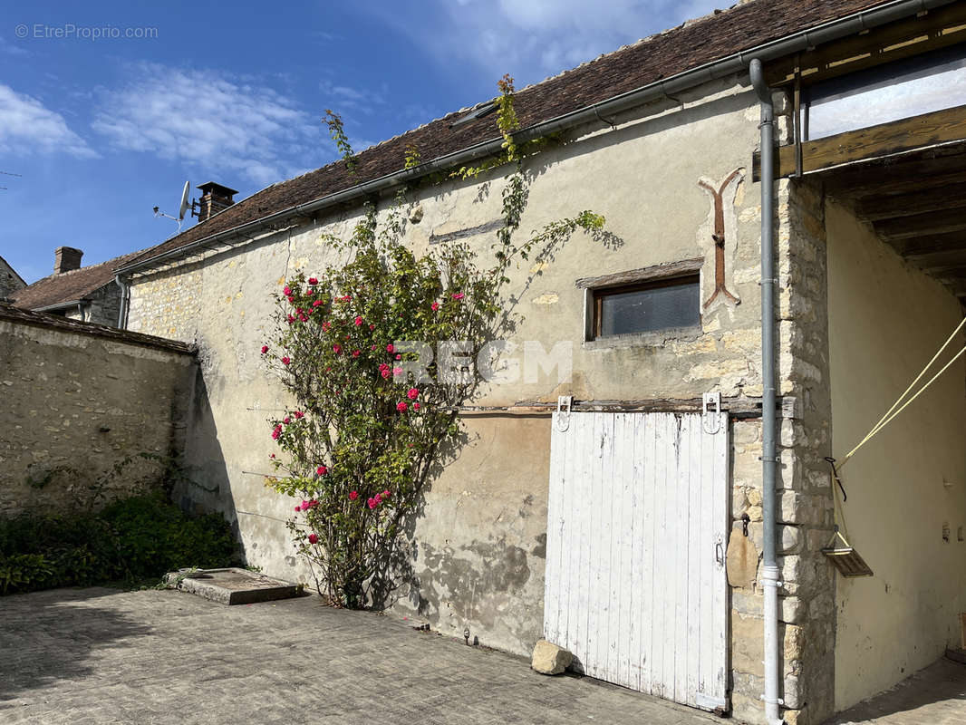 Maison à GUERCHEVILLE