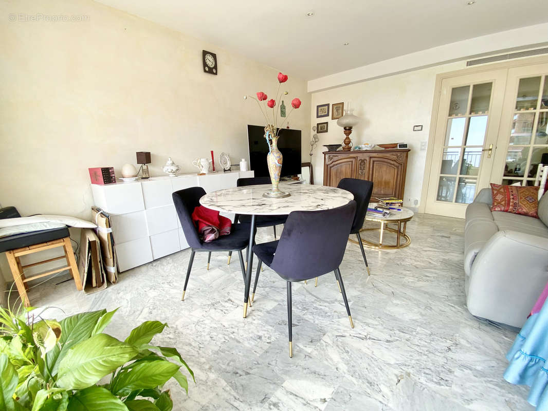 Appartement à ROQUEBRUNE-CAP-MARTIN