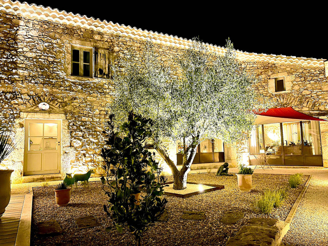 Maison à UZES