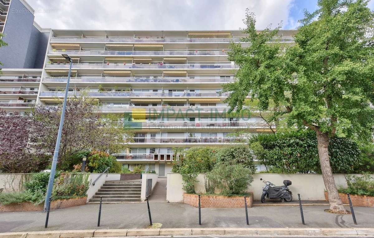 Appartement à CLICHY