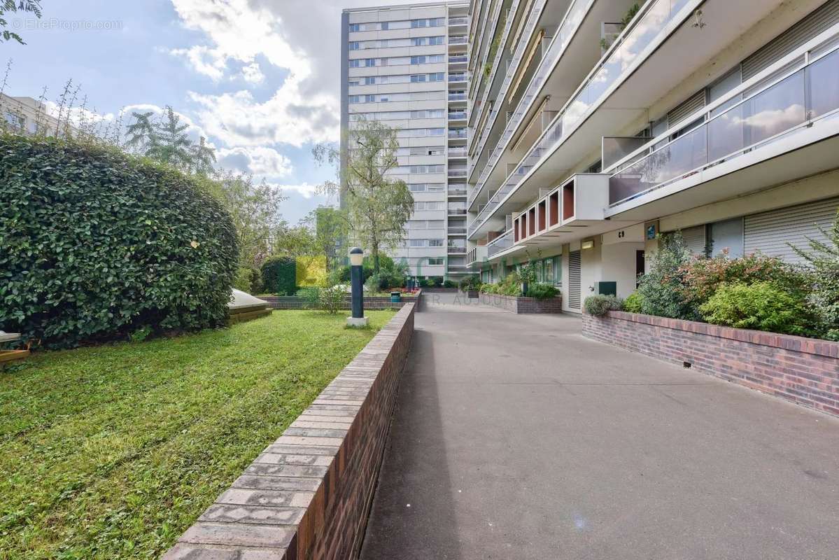 Appartement à CLICHY