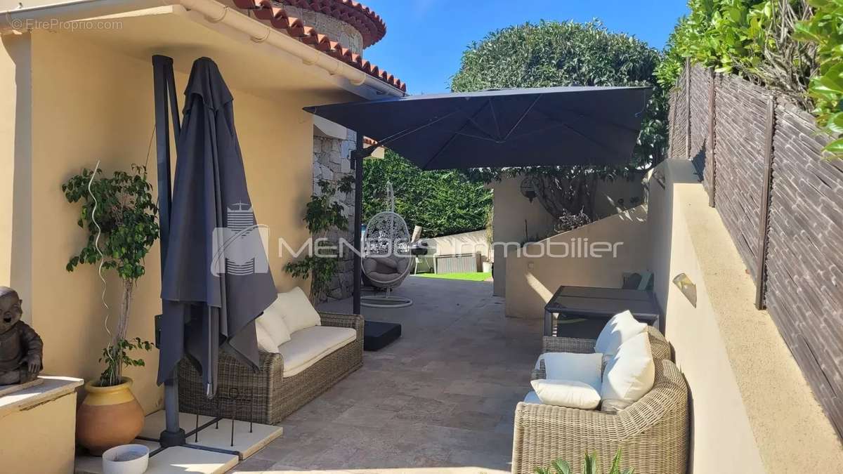 Appartement à VILLEFRANCHE-SUR-MER