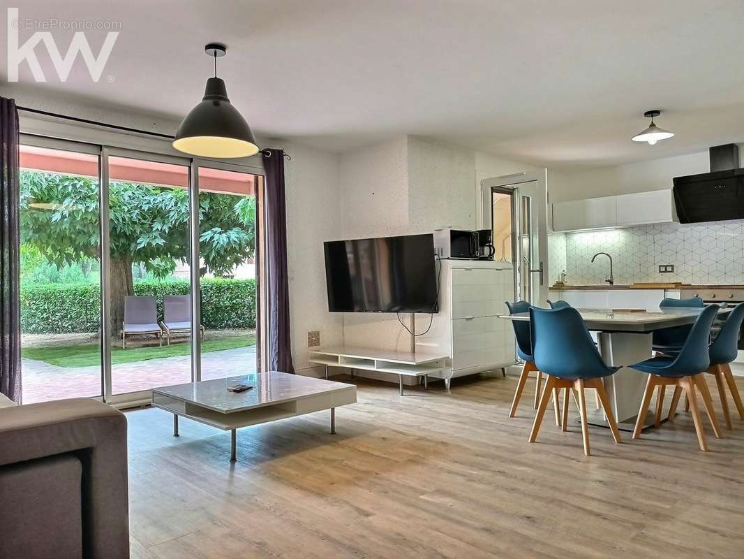 Appartement à LA LONDE-LES-MAURES