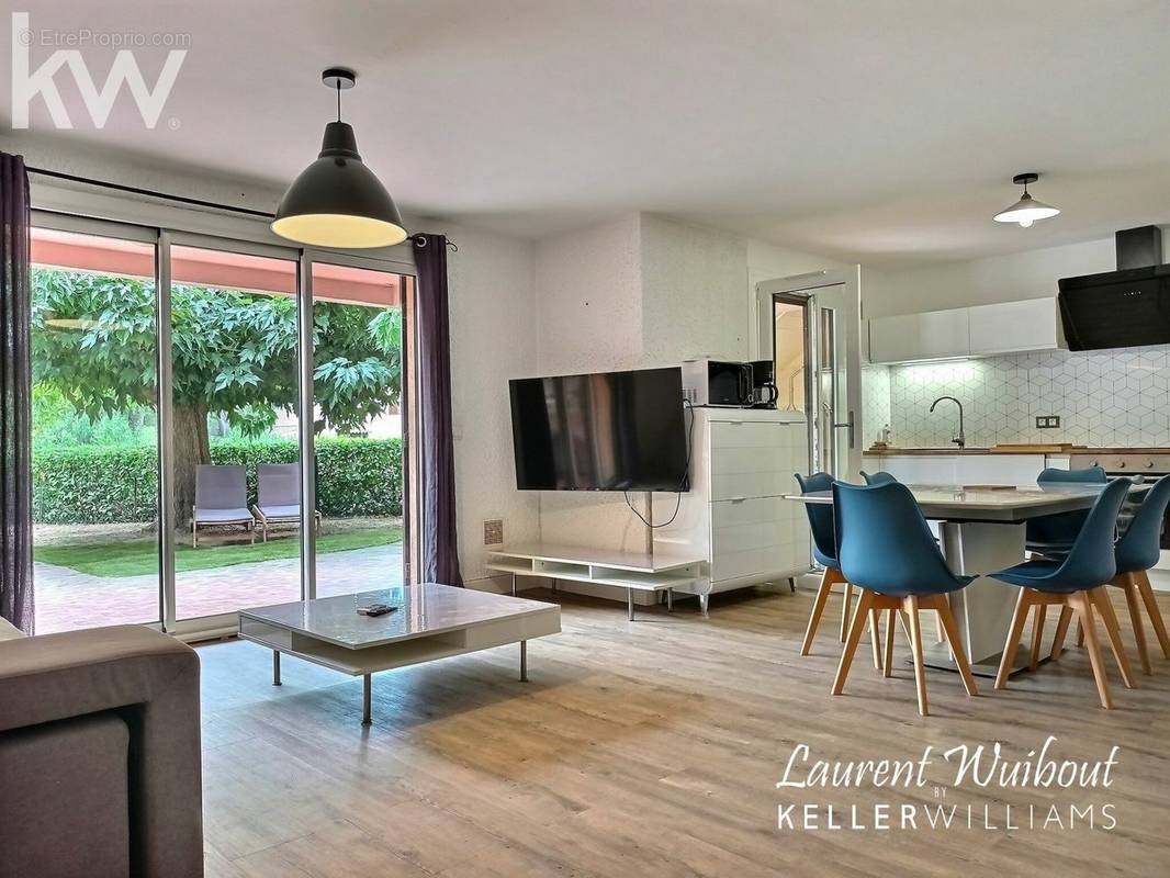 Appartement à LA LONDE-LES-MAURES