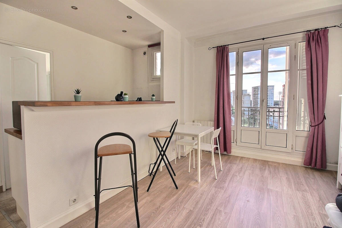 Appartement à COLOMBES