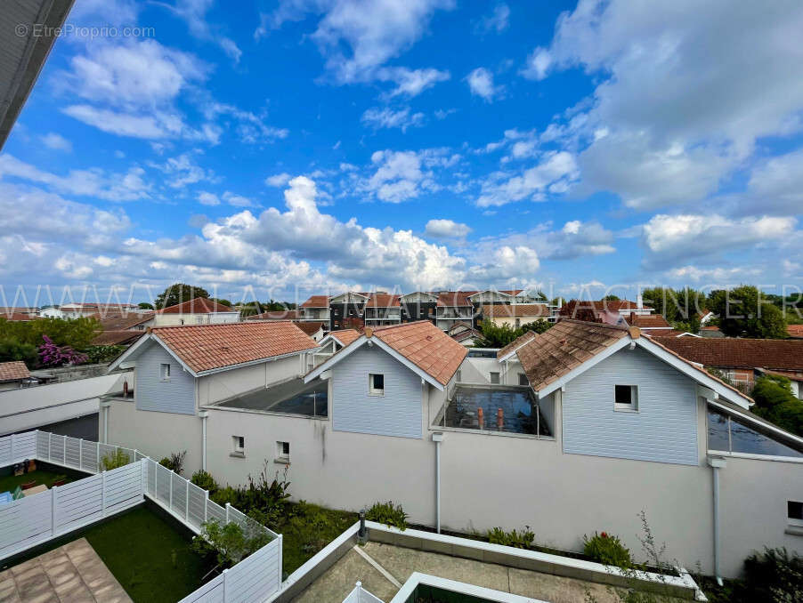 Appartement à ARES