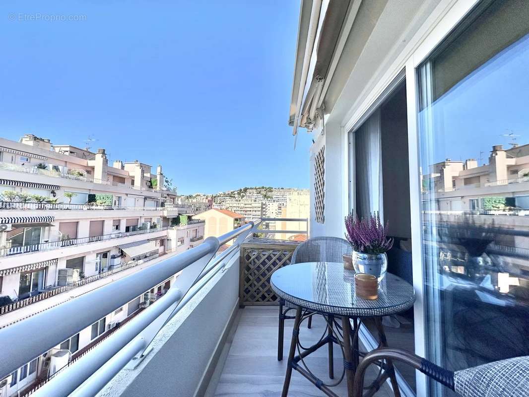 Appartement à NICE