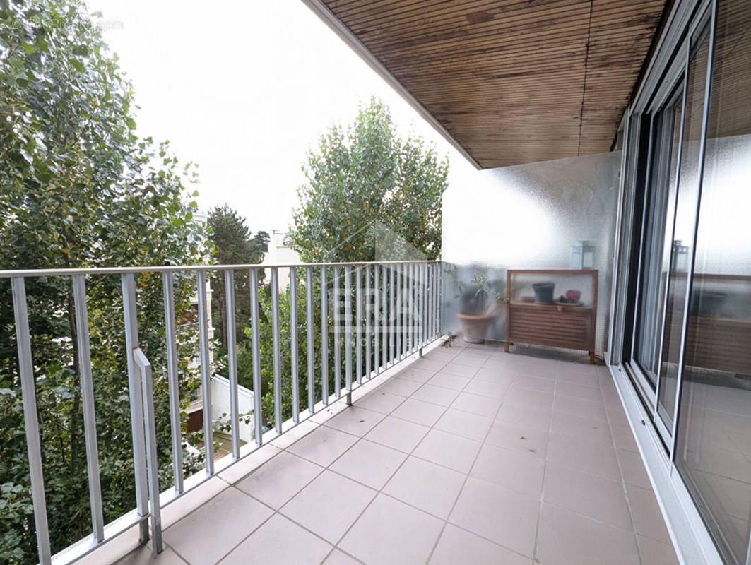 Appartement à FONTENAY-SOUS-BOIS