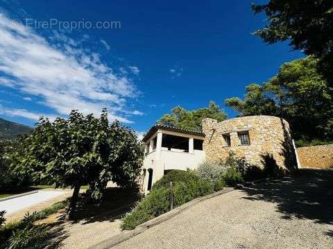 Maison à FAYENCE