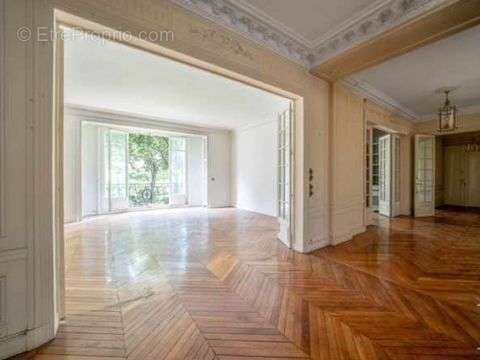 Appartement à PARIS-6E