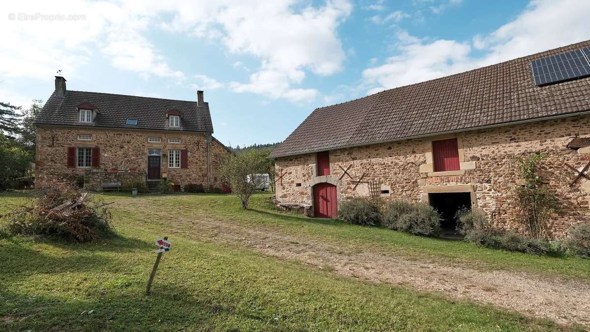 Maison à SOMMANT