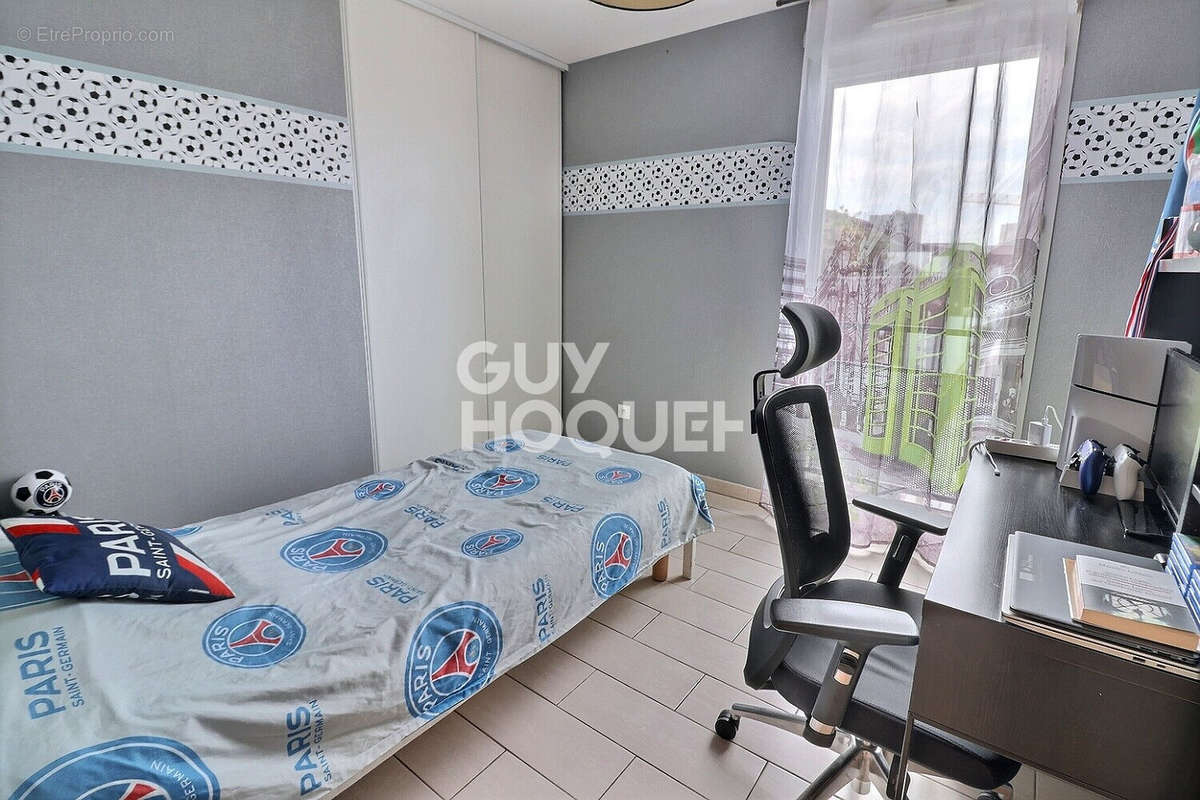 Appartement à AUBERVILLIERS