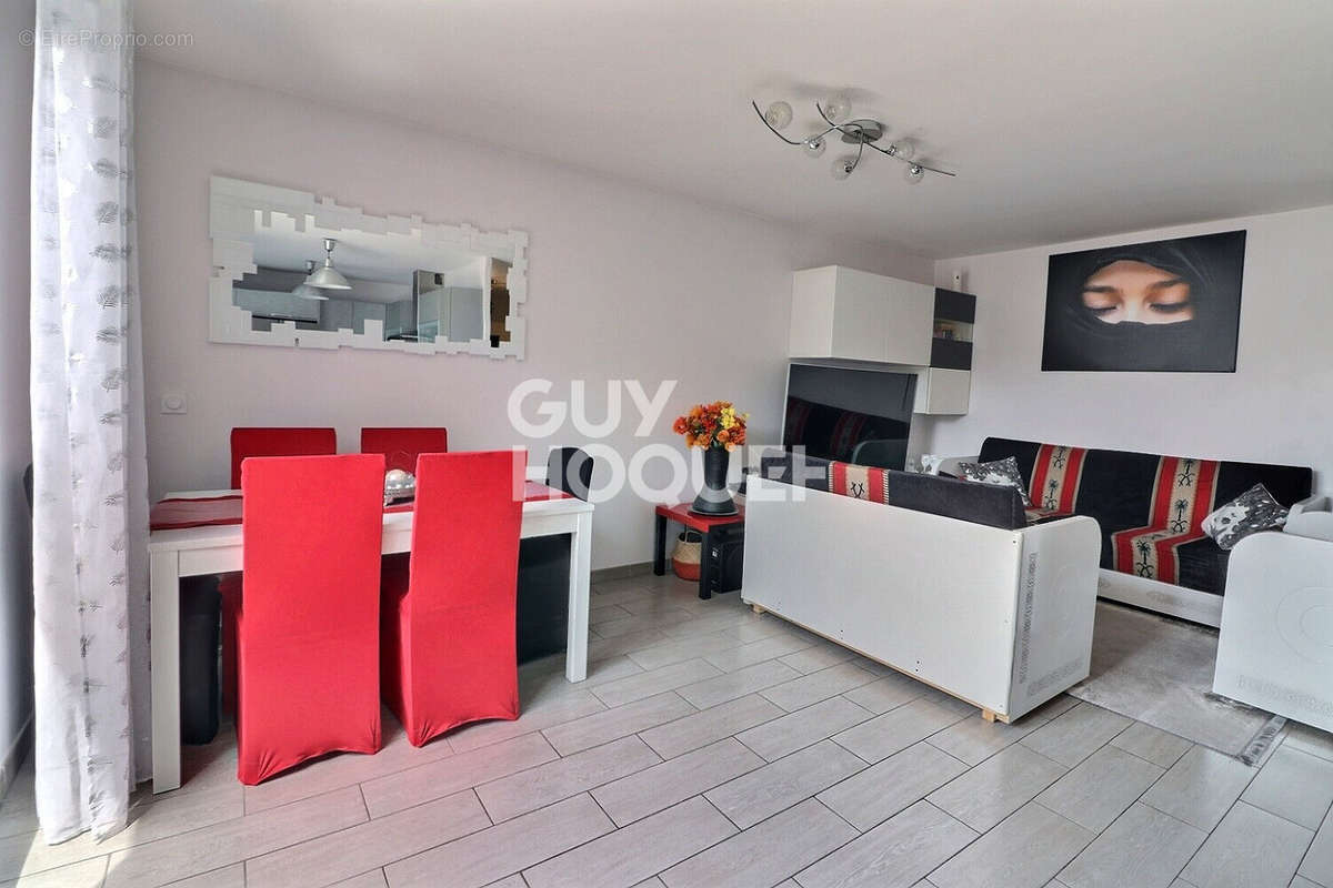 Appartement à AUBERVILLIERS