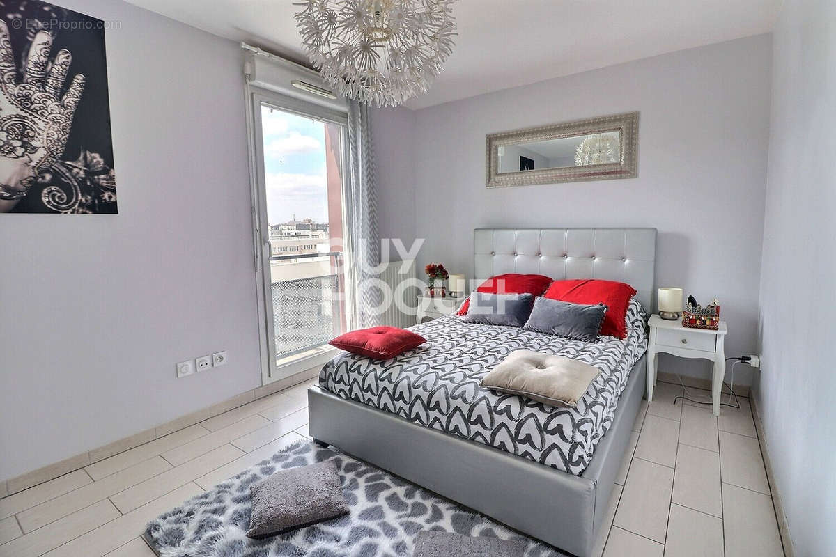 Appartement à AUBERVILLIERS